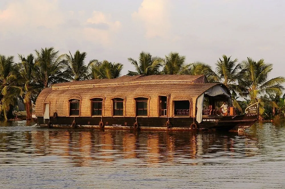 Xandari Riverscapes Alappuzha Botel
